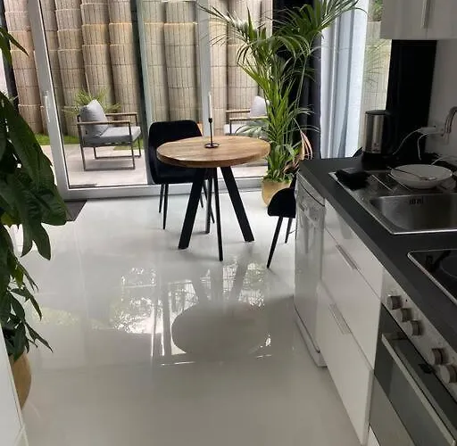 Stilvolle 1-Zimmer Wohnung Mit Terasse Nahe Therme Und Prezero Arena